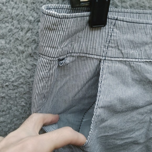 Columbia 10 PFG Omni-Shade Striped Blue White Chino Shorts 32.5" 9.75" 9.5" - Picture 2 of 10